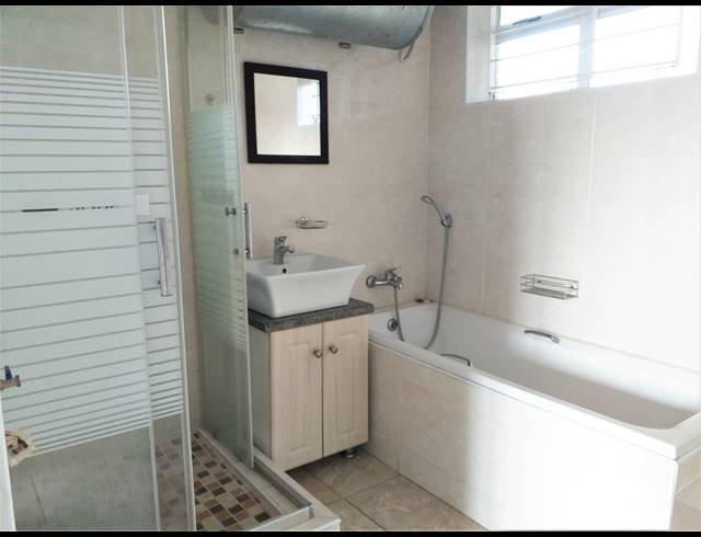 2 BEDROOM APARTMENT RENTED IN AMANZIMTOTI